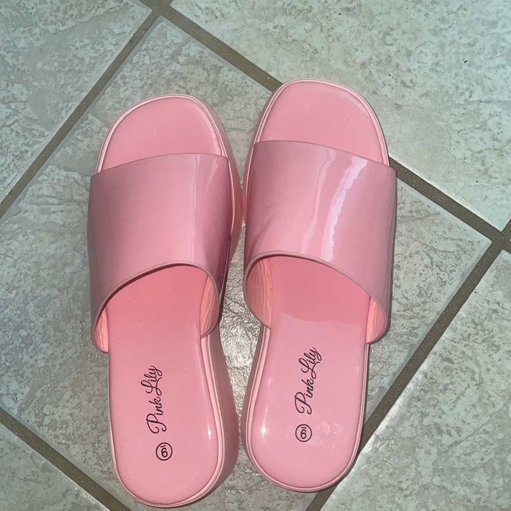 New Pink Lily platform sandals